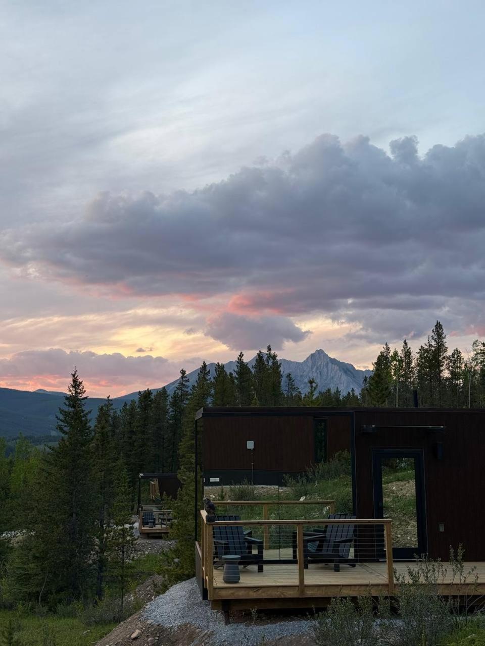 Skyridge Glamping Hotell Kananaskis Exteriör bild
